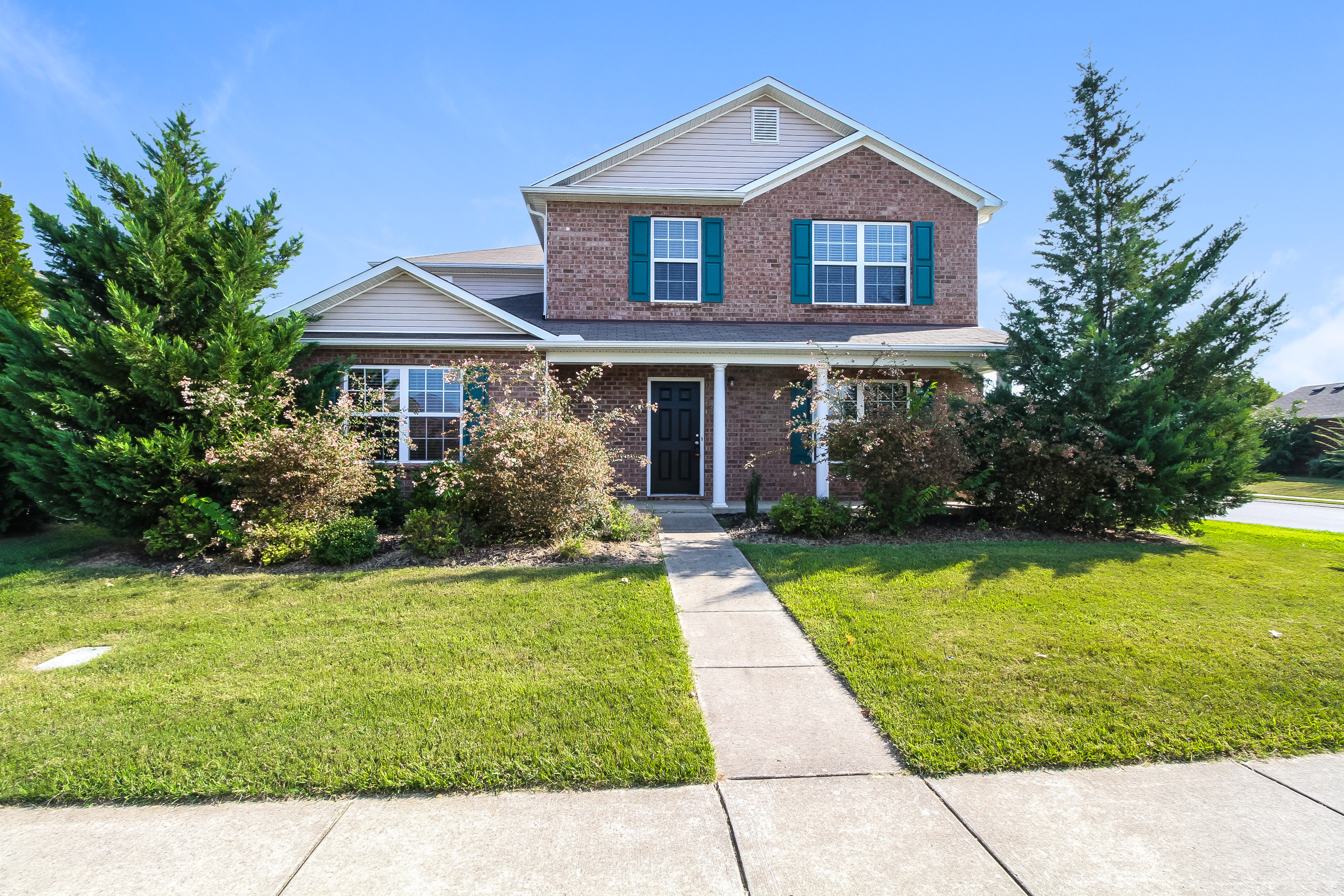 3704 Blaze Dr Murfreesboro, TN 37128